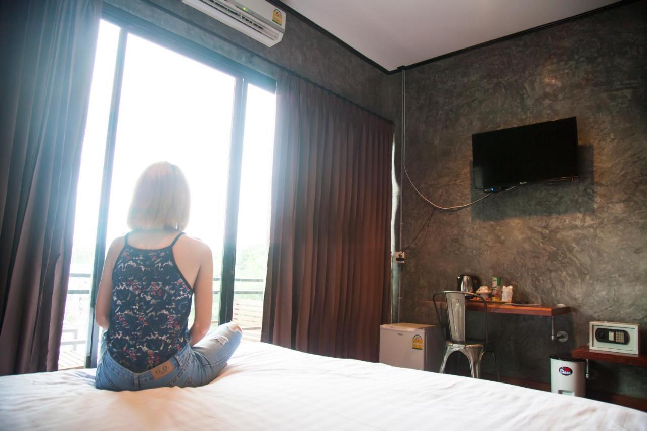 วัน โฟร์ เซเว่น โอเต็ล แอนด์ สนุ๊กเกอร์ บาร์ Hotel ระยอง ภายนอก รูปภาพ