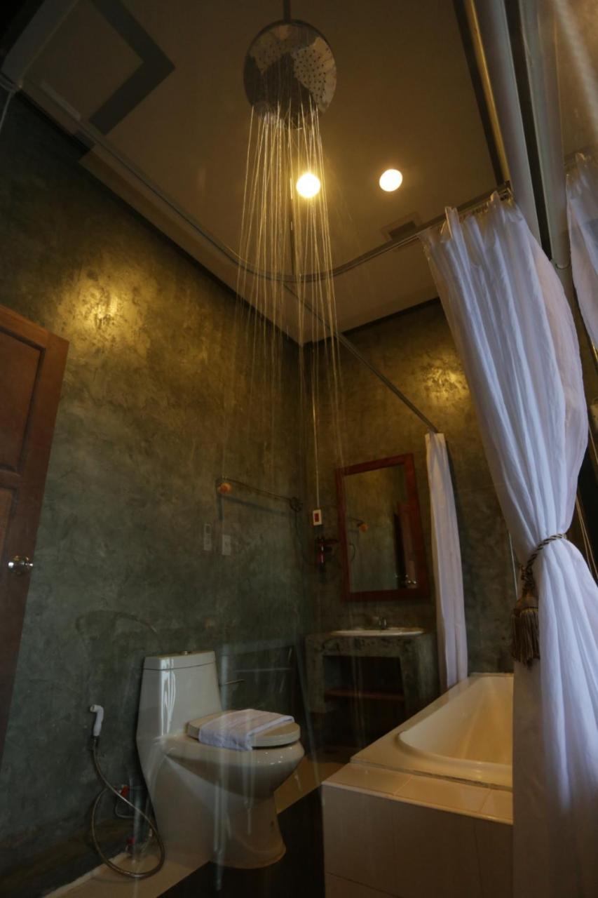 วัน โฟร์ เซเว่น โอเต็ล แอนด์ สนุ๊กเกอร์ บาร์ Hotel ระยอง ภายนอก รูปภาพ