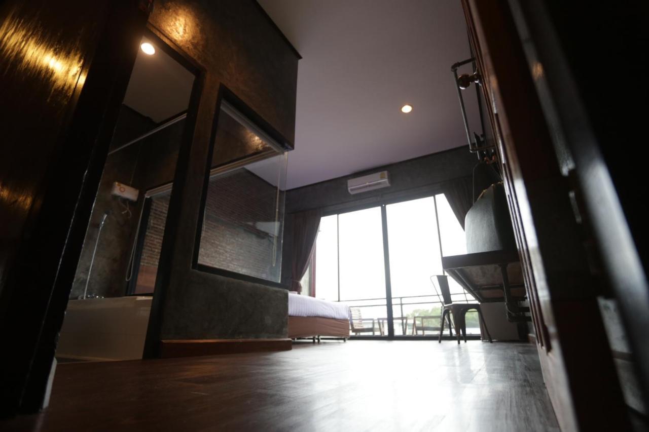 วัน โฟร์ เซเว่น โอเต็ล แอนด์ สนุ๊กเกอร์ บาร์ Hotel ระยอง ภายนอก รูปภาพ